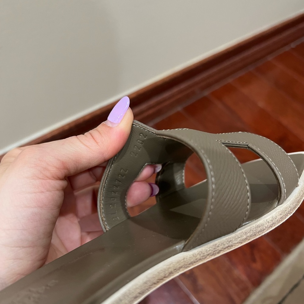 BNIB Hermes Oran Sandal in Epsom Calfskin Etoupe 36.5 - Picture 9 of 10